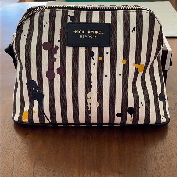 henri bendel Handbags - Henri Bendel large tote/ make up bag